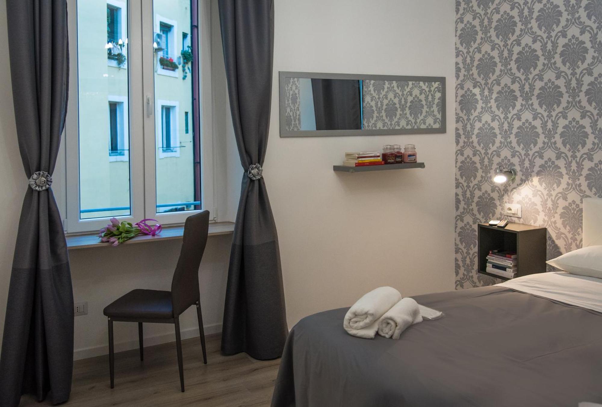 Inside Roma Rooms Eksteriør billede