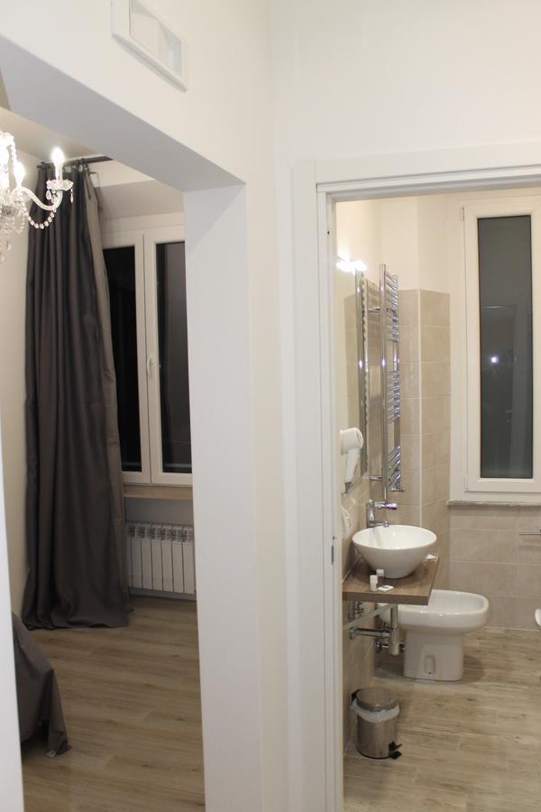 Inside Roma Rooms Eksteriør billede