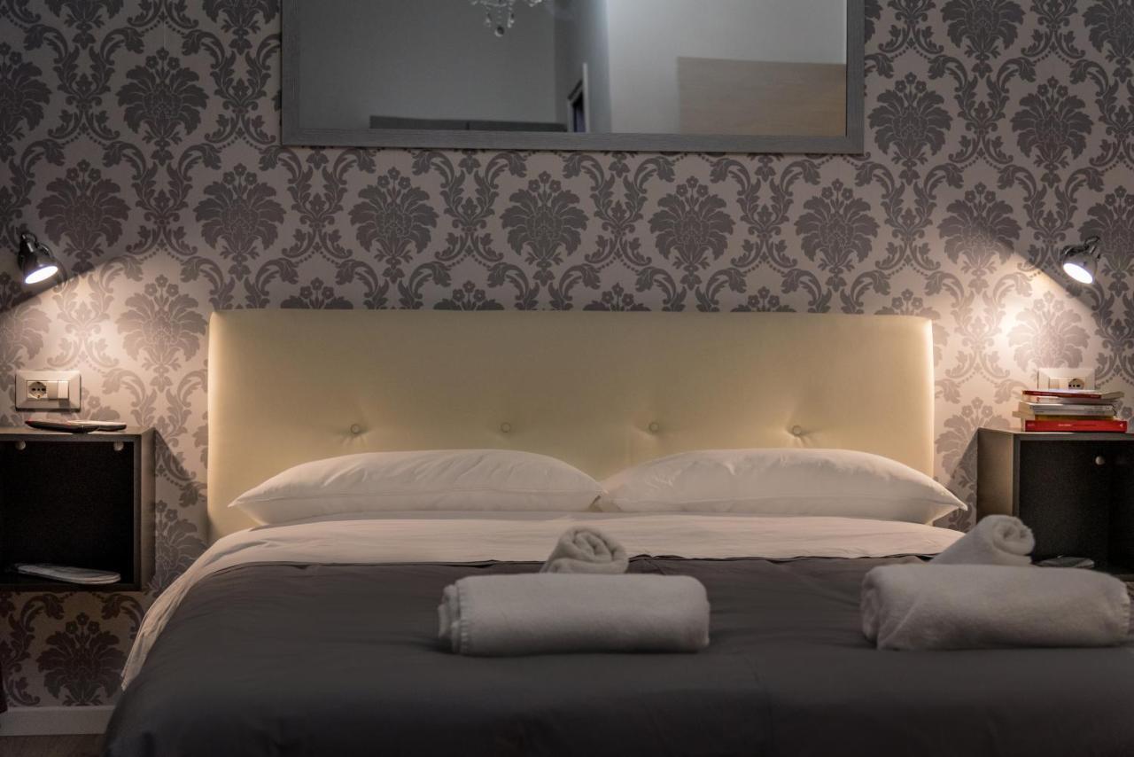 Inside Roma Rooms Eksteriør billede